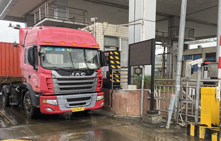 昭通港推出拖车进闸预约新模式